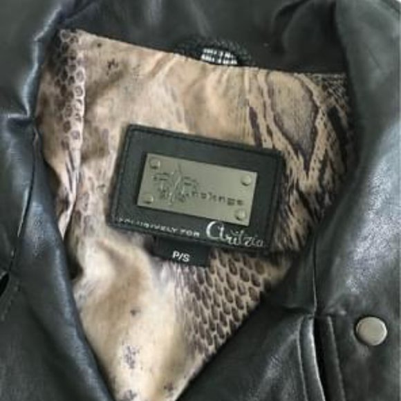 Like new Mackage Aritzia exclusive leather jacket - Picture 7 of 12